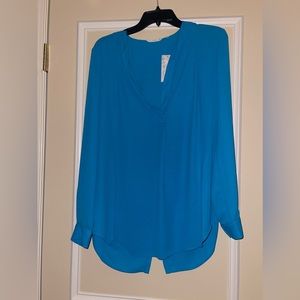 NWT ZOA Women's Blue/Turquoise long Sleeve V-Neck Blouse Size Small